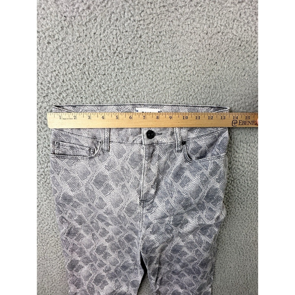 PAIGE Jeans Womens 26 Gray Hoxton Slim Snake Print Raw Hem 26x27 - Picture 9 of 14